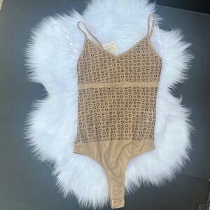 NEW GUESS LOGO WOMENS BODYSUIT SZ S